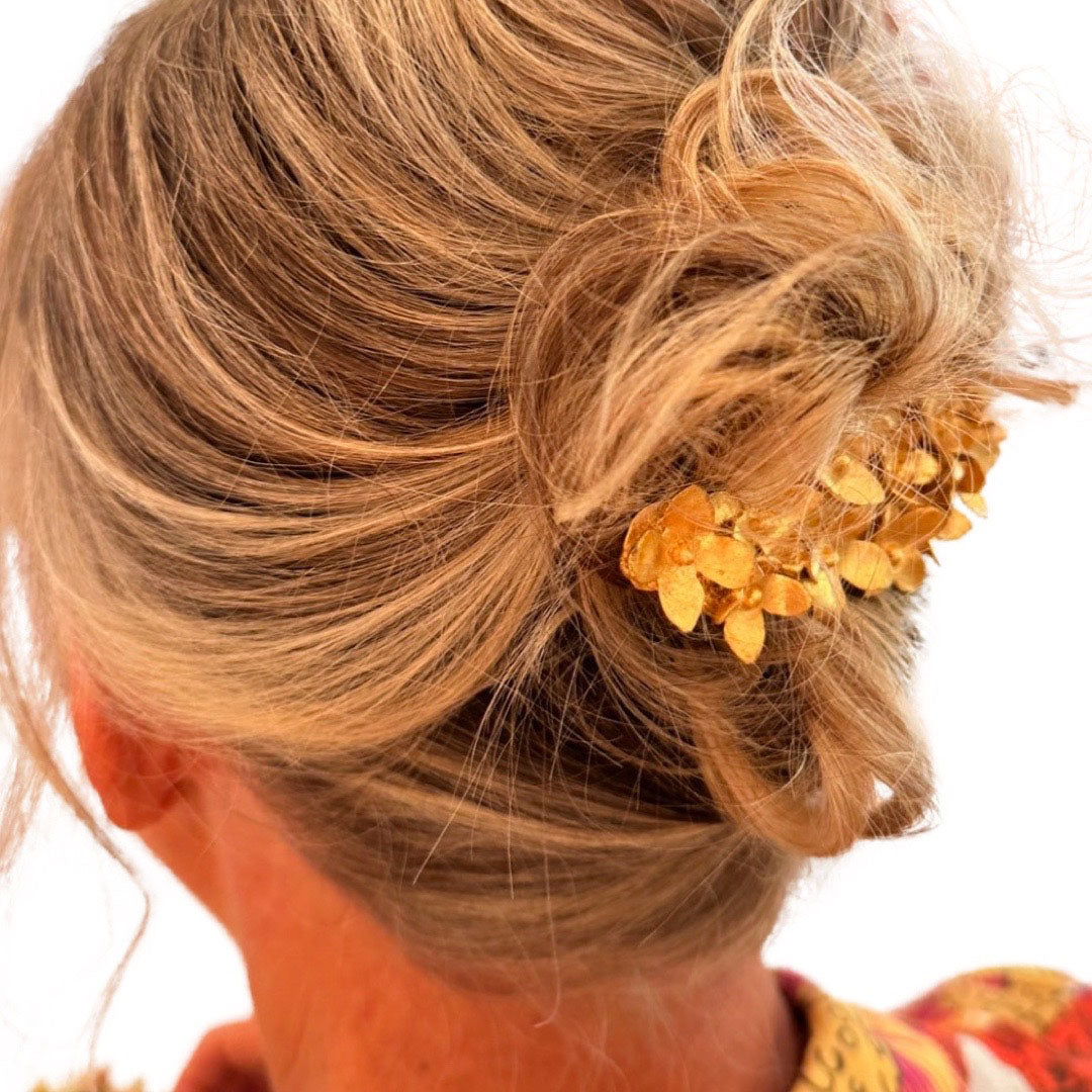 HAIR BARRETTE, COMBS, OR CLIPS