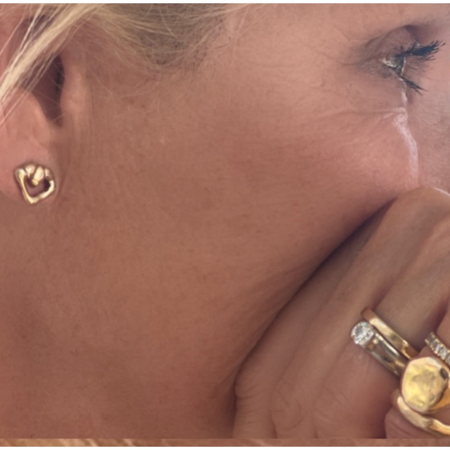 AMORE EARRING