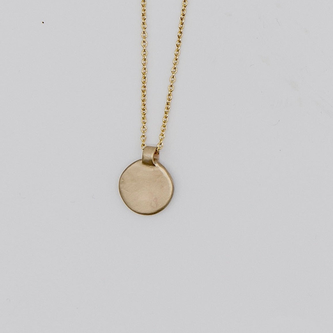 CELEBRATION NECKLACE GOLD 10MM